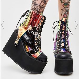 Holographic Black Hole Demonias (SOLD)